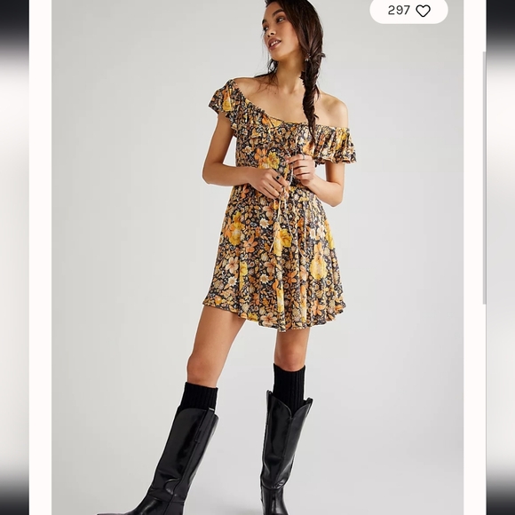 SPELL Hibiscus Lane off the shoulder Sundress - Picture 4 of 7